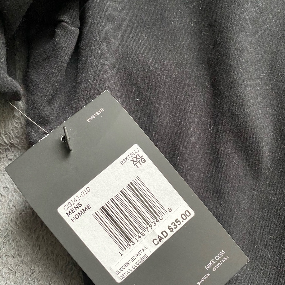 Nike dri fit tee. Never worn before!